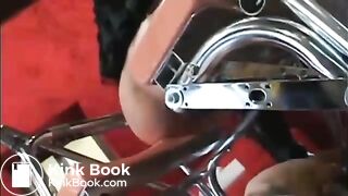 Japonês comendo merda da Japonesa