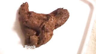 Hot girl pooping - video 4