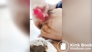 sexy British girl shitted and masturbated