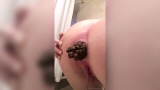 woman pooping on toilet - video 55