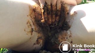 sexy naked chubby Russian shits and pisses