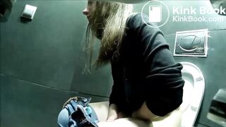 pornera toilet pooping and pissing, pooping at 21.20