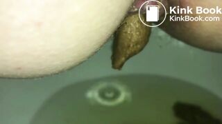 Big turd stuck in a sexy milf's ass