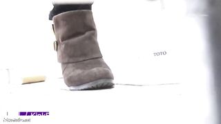 japanese toilet poop - video 6