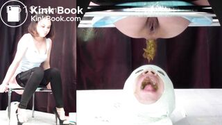 Good toilet slave for three girls.