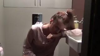 girl poop - video 37