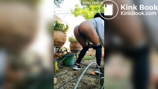 Sexii Chick Takes a Shit in neighbors Garden