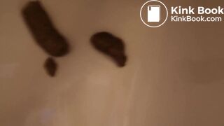 German teen shits her catsui