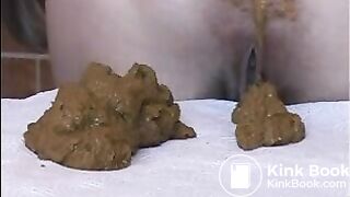 blonde girl shitting - video 3