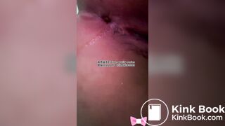 High-quality girls pooping in the toilet 4