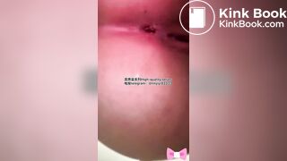 High-quality girls pooping in the toilet 4