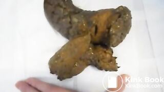 woman pooping on the floor - video 81