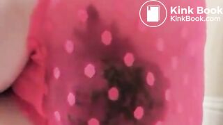 Girl does a sloppy poop in pink pants