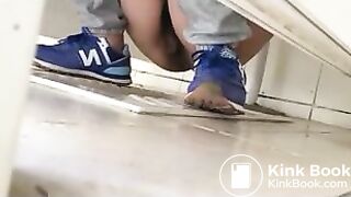 chinese toilet porn 1943 (nice shaved teen pooping)