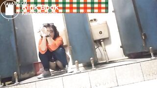 chinese girls poop in open toilet