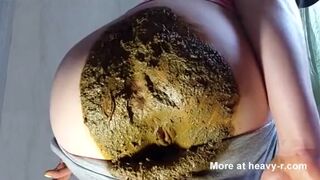 Shitting - video 100