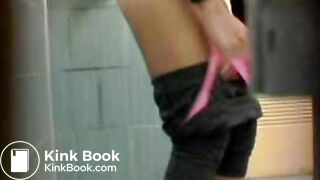 voyeur girls pooping in toilet