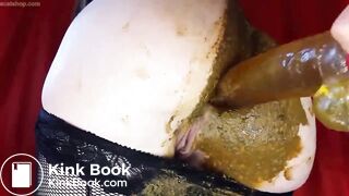 sexy Russian poops and pees part 1