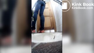 poop back shot - video 12