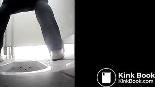 Spying on Russian girls pooping