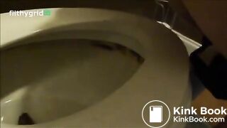 Girl Pooping 12