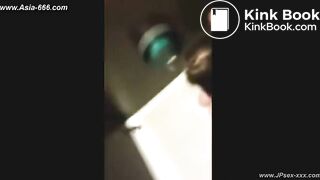 Chinese girls go to toilet 110