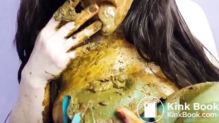 sexy naked Russian shits and pisses - video 2