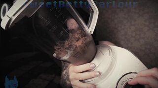 gorgeous and sexy naked Russian crapping