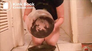 cute and sexy girl pooping and peeing - video 5