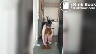 Shitting and smearing - video 7