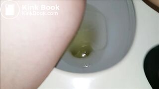 Beautiful amateur girl shits and farts
