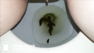 Beautiful amateur girl shits and farts