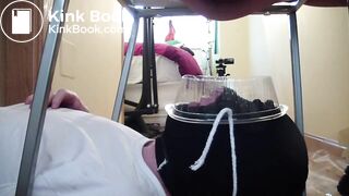 She willingly shit on his face.