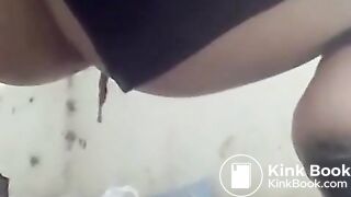 Girl on high heels pooping