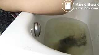 Girl Pooping In Bath
