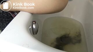 Girl Pooping In Bath