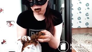 sexy girl with a mask shits - video 9