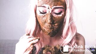 Pretty scat girl and husband shit