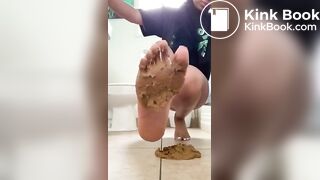 Ebony girl shits/feet