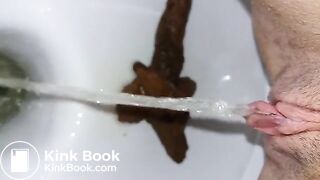 woman pooping on toilet - video 85