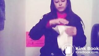 Spying pooping girls 4