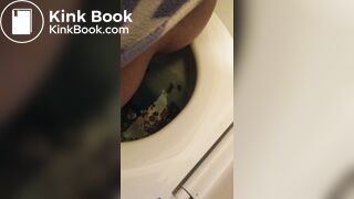 Ebony poop - video 31