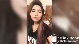 bebeshita in the toilet