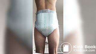 Presenting my messy diaper butt