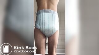 Presenting my messy diaper butt