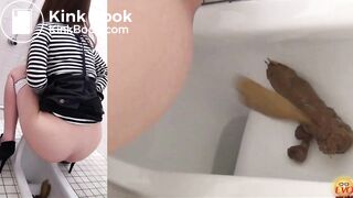 pretty jap girl pooping