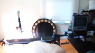 hot girl downloads on toilet