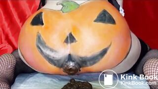sexy Russian craps and pees - video 3