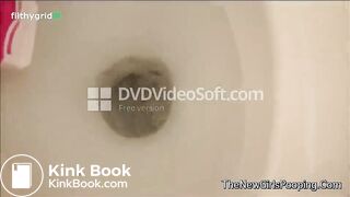 gorgeous brunette shitting - video 2