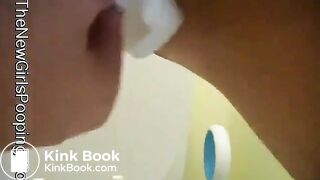 Fiber bar poop clogs the toilet